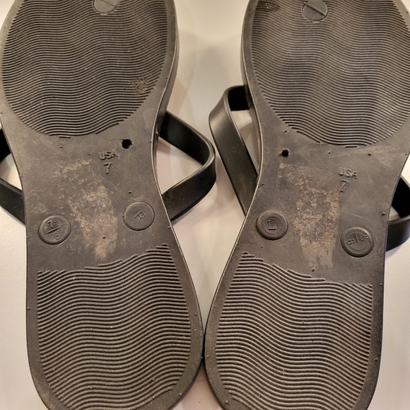 Rhinestone flip flops - Picture 2 of 4